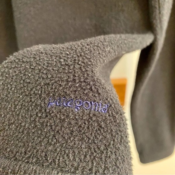 Patagonia Capilene Black Fleece Long Sleeve Pullover Womens Large 1/4 Zip Front - Picture 3 of 13